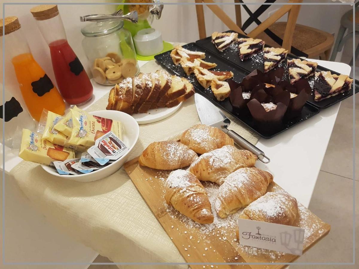باري Dimora Fantasia Charme B&B المظهر الخارجي الصورة